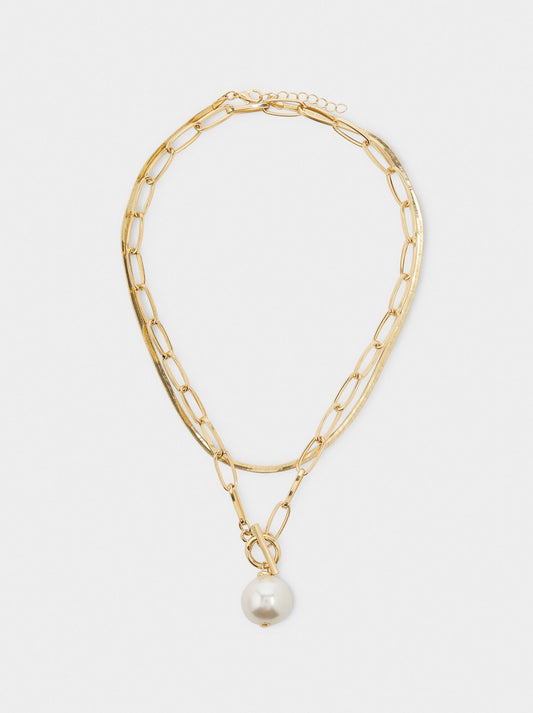 Set Of Short Necklaces With Pearl Pendant