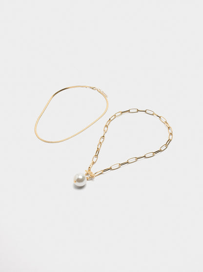 Set Of Short Necklaces With Pearl Pendant