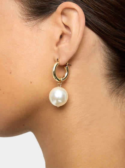 Hoop Earrings With Pearls