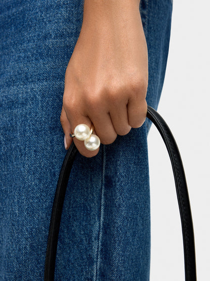 Crossed Ring With Pearls