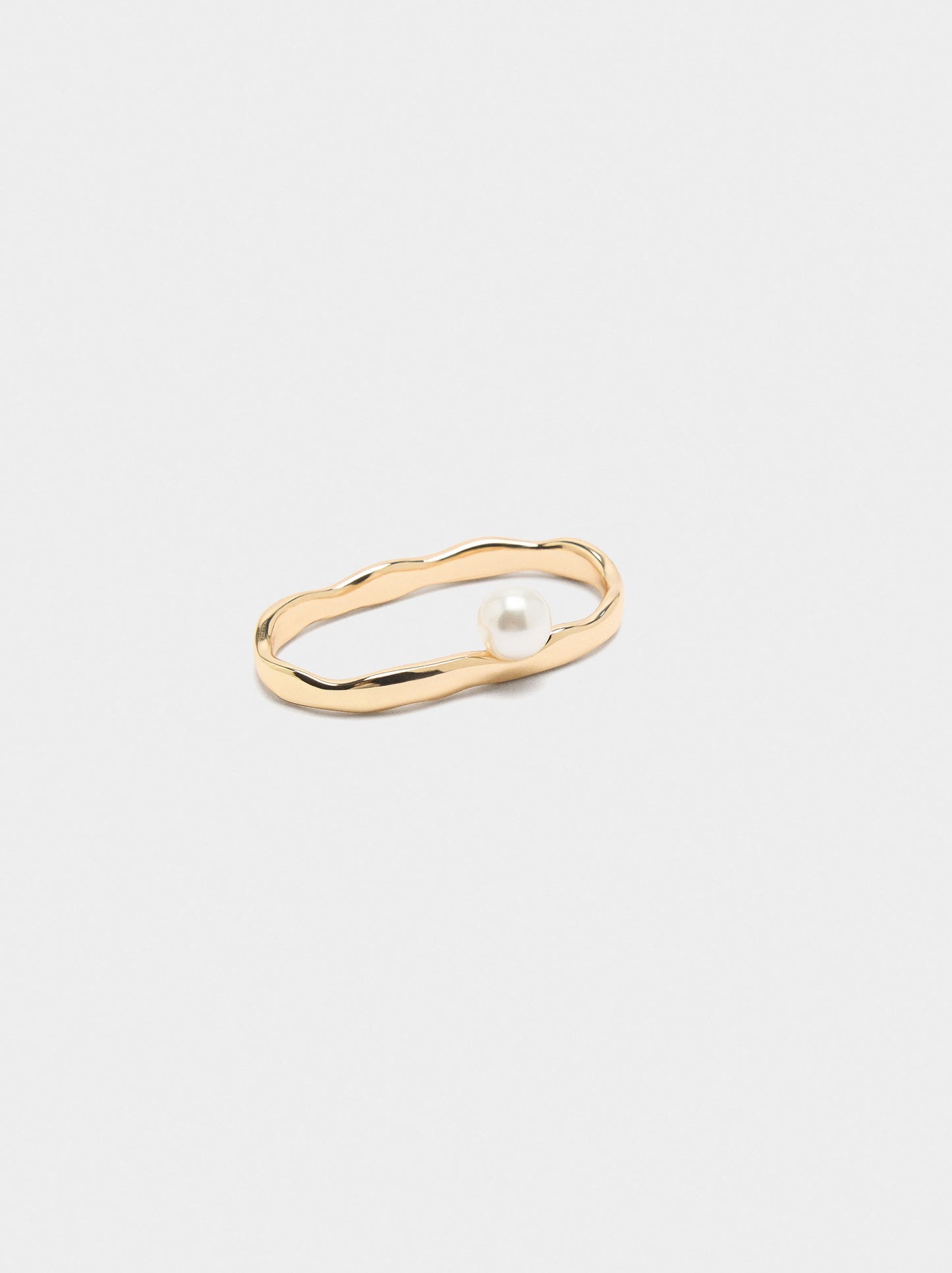 Double Ring With Pearl