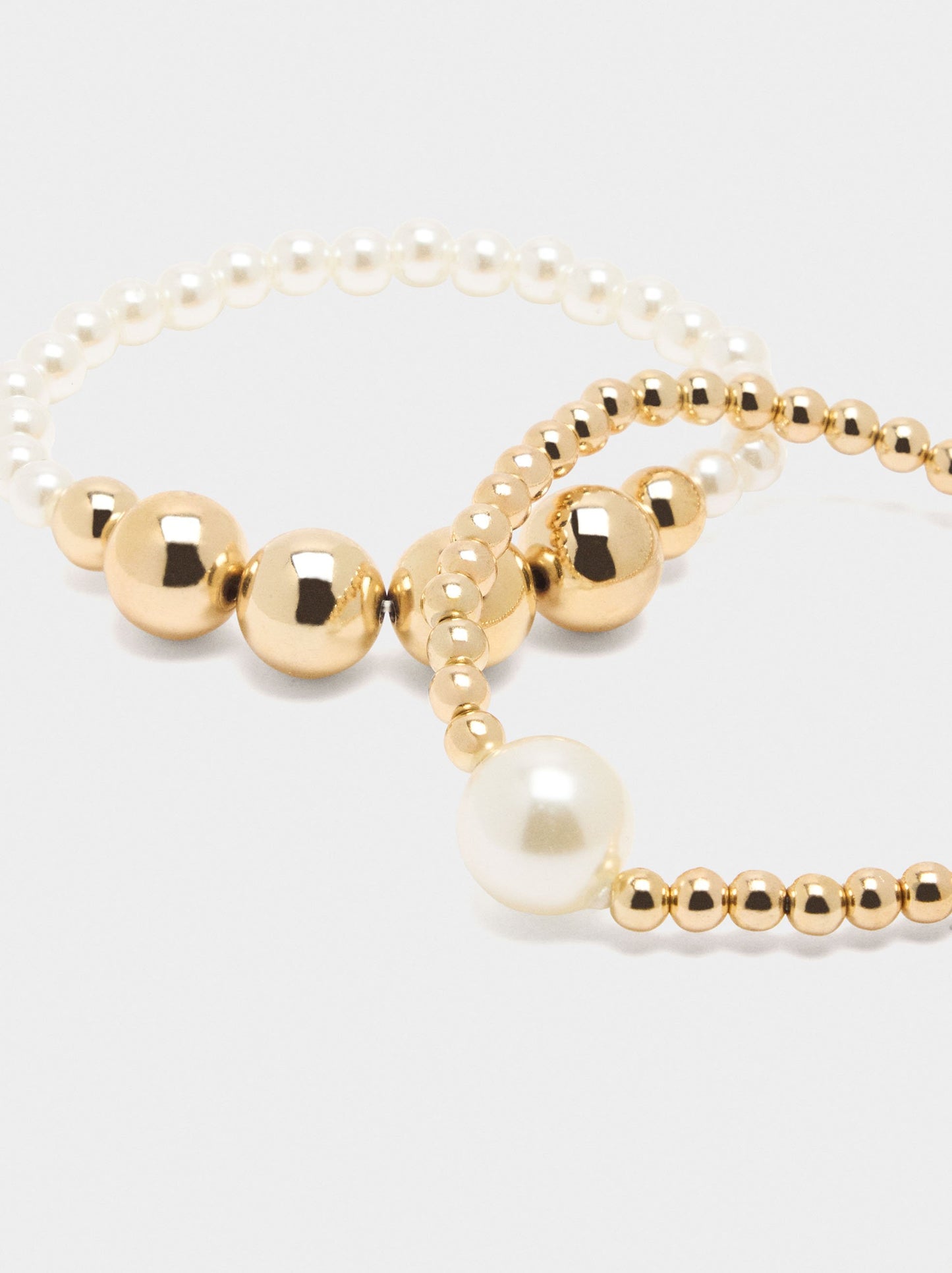 Set Of Elastic Bracelets With Pearls