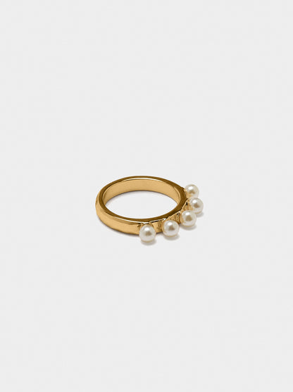 Ring With Pearls