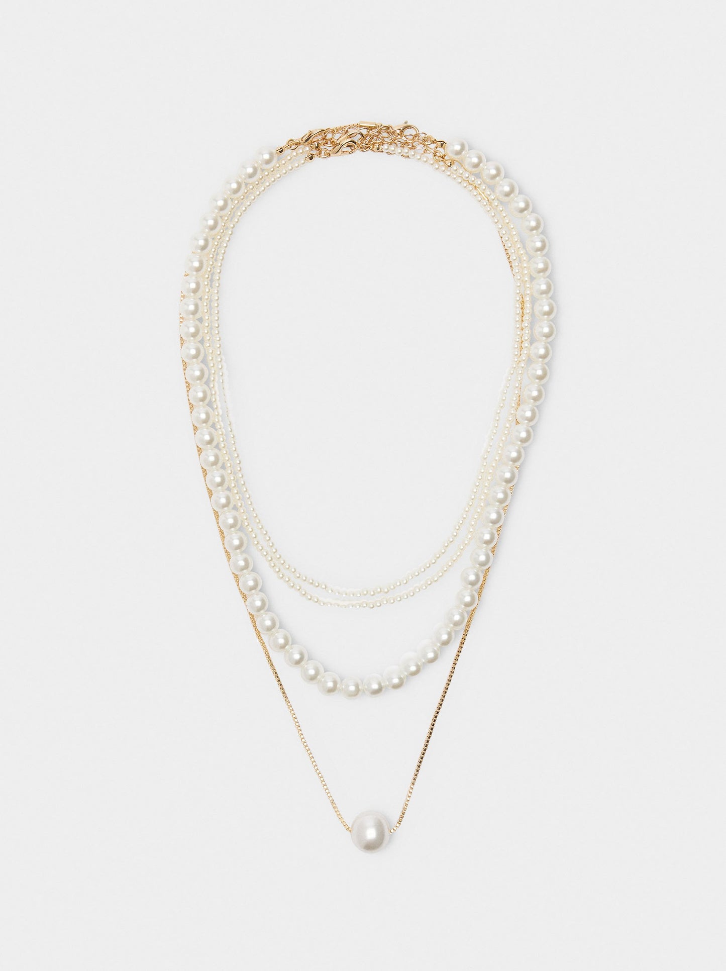 Set Of Short Necklaces With Pearls