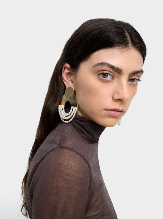 Oval Earrings With Pearls