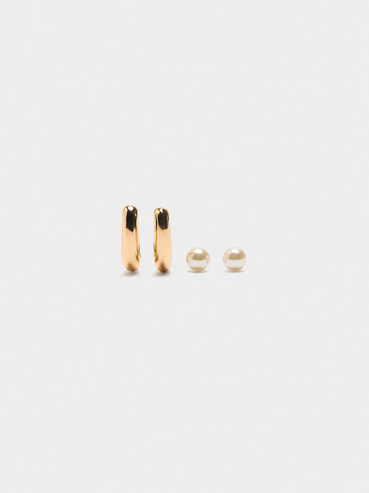 Set Of Earrings With Pearls