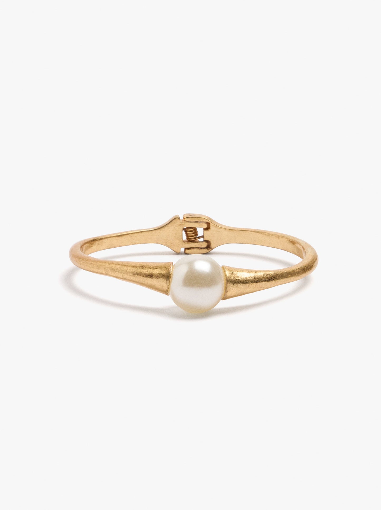 Rigid Pearl Bead Bracelet