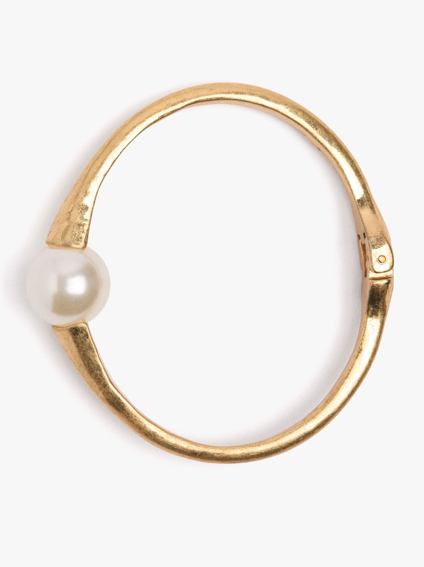 Rigid Pearl Bead Bracelet