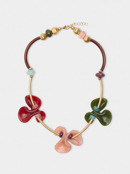 Short Necklace With Resin Flowers