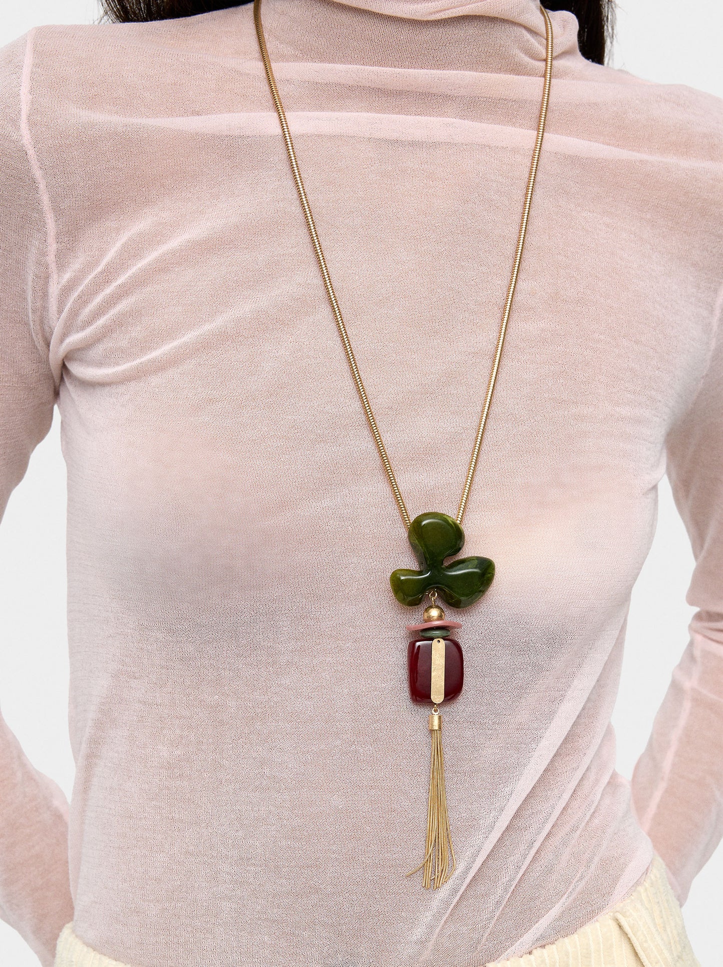 Long Necklace With Resin Flower With Fringes