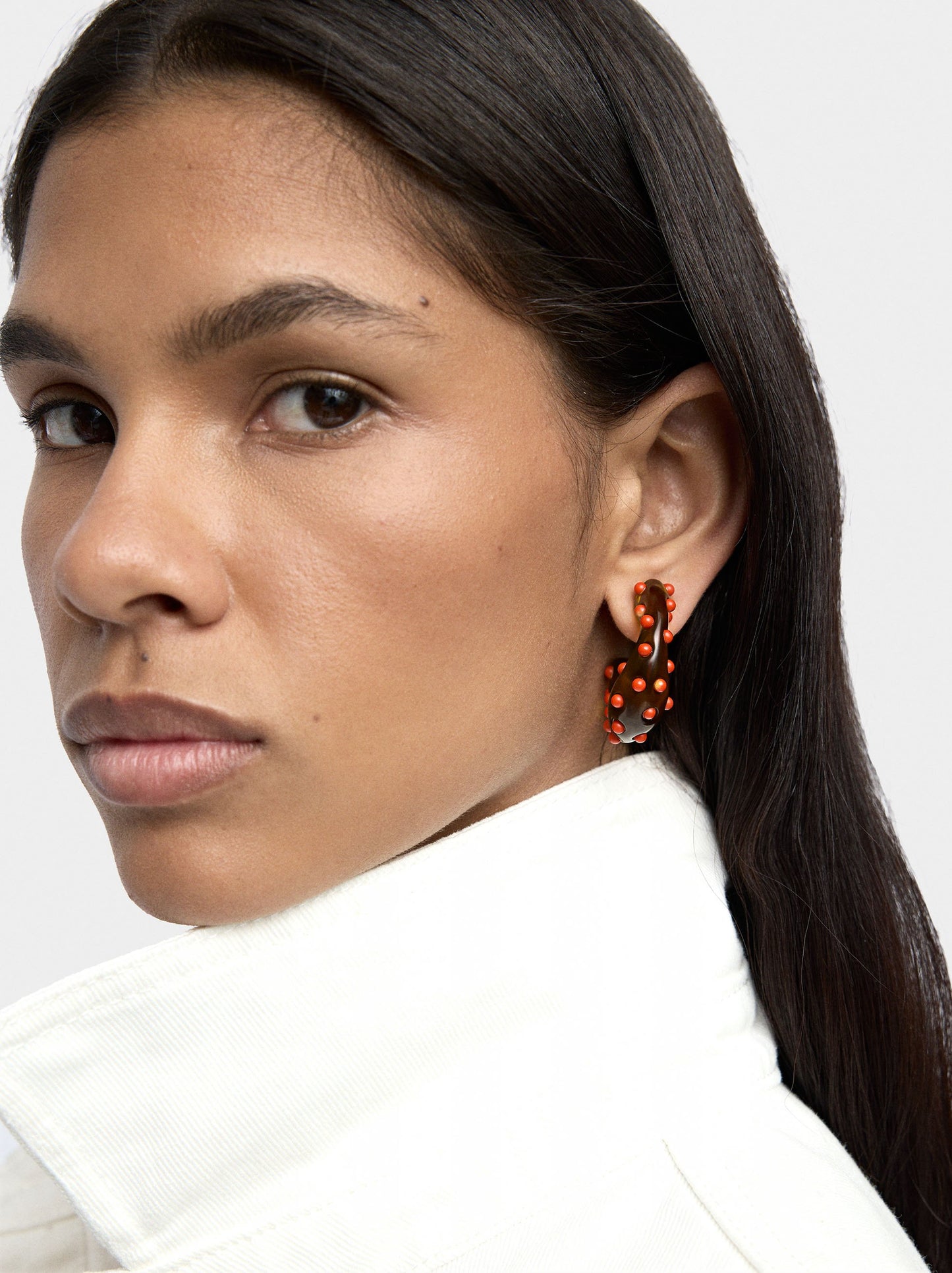 Open Hoop Earrings With Spheres