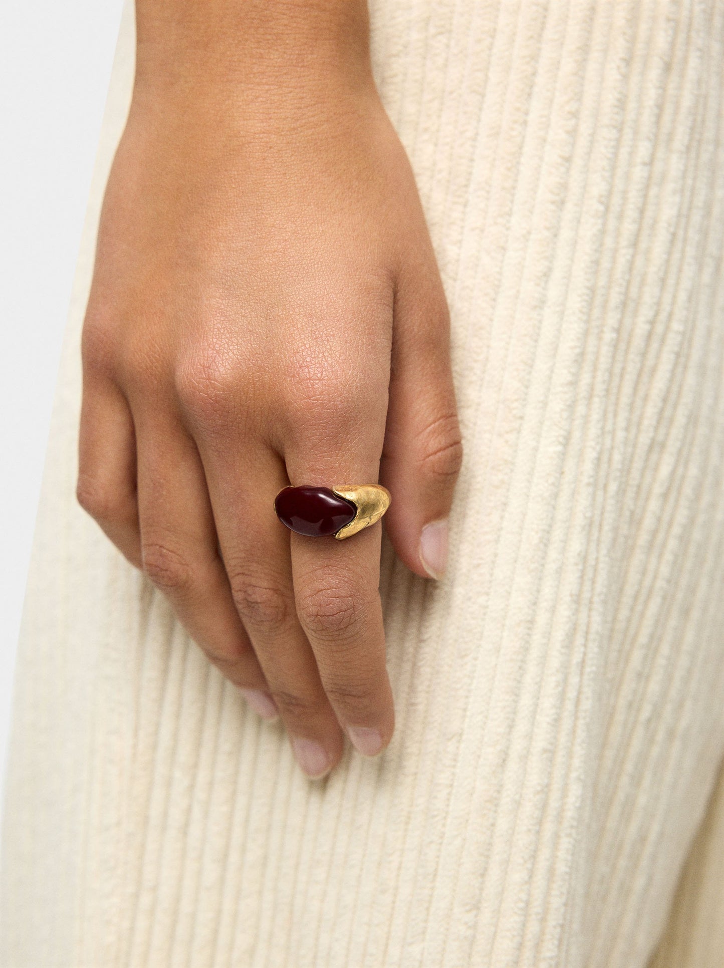 Irregular Oval Ring