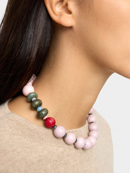 Short Necklace With Multicolor Beads