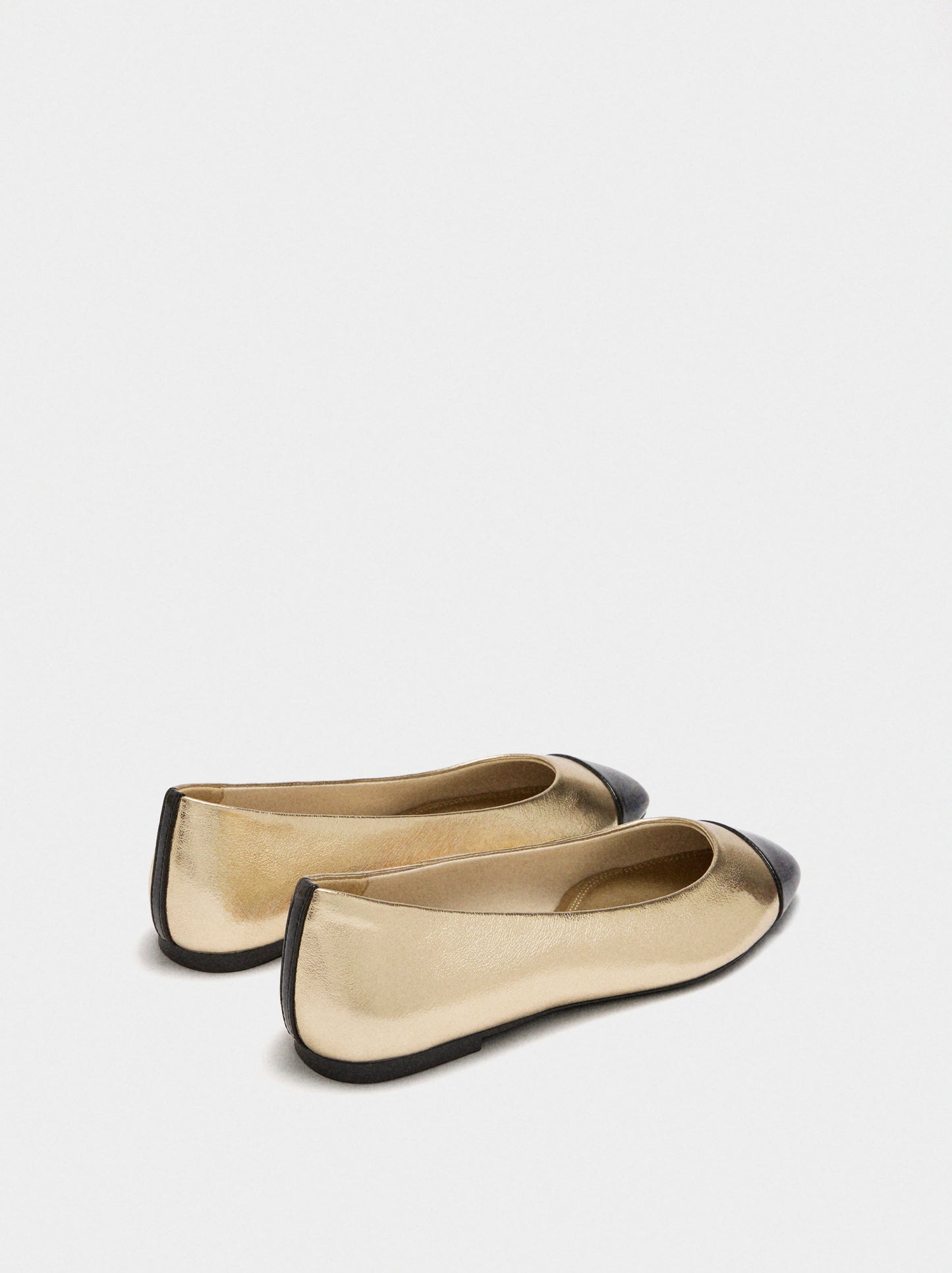 Ballet Flats With Contrast