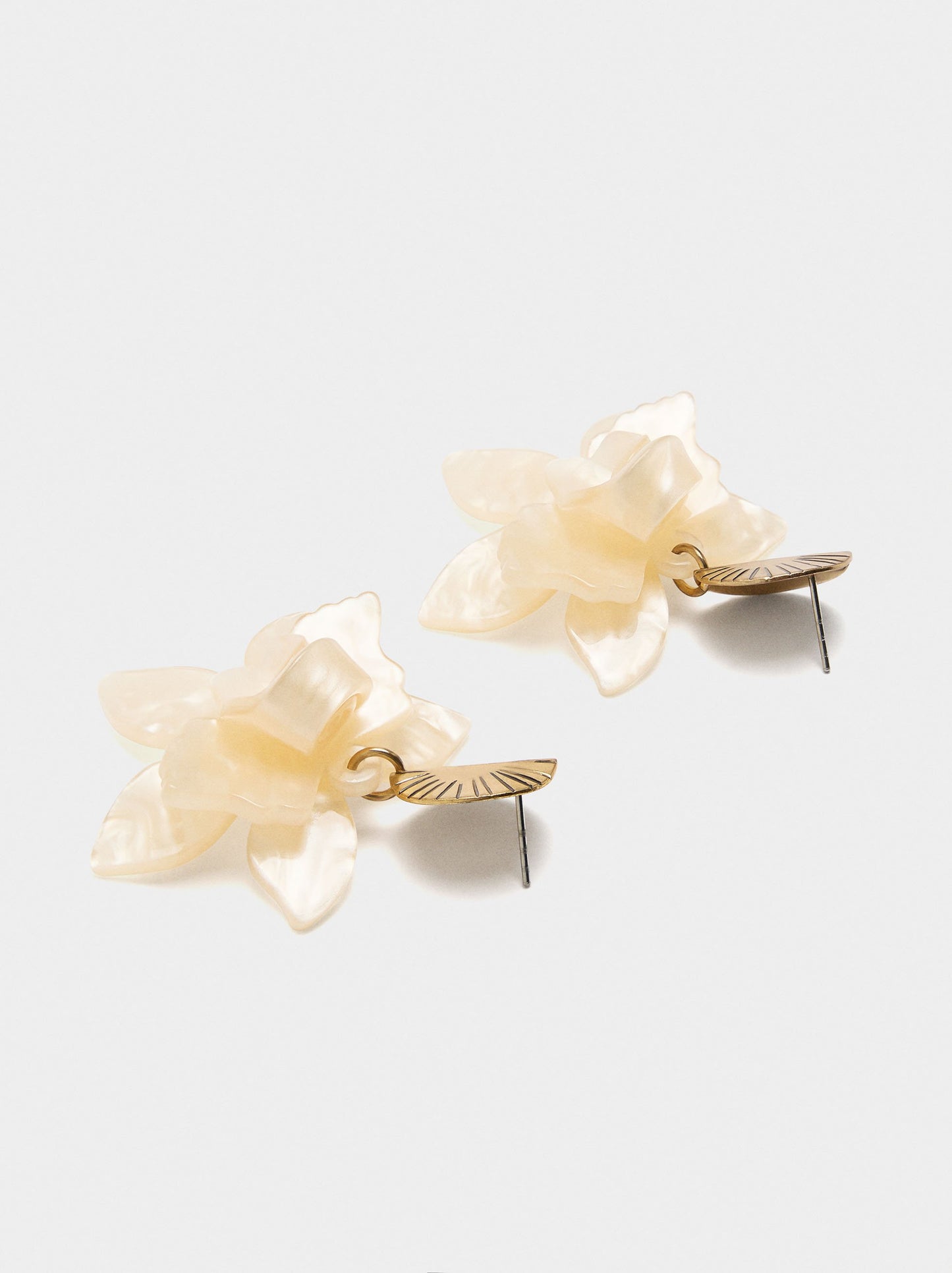 Maxi Flower Pearl Earrings