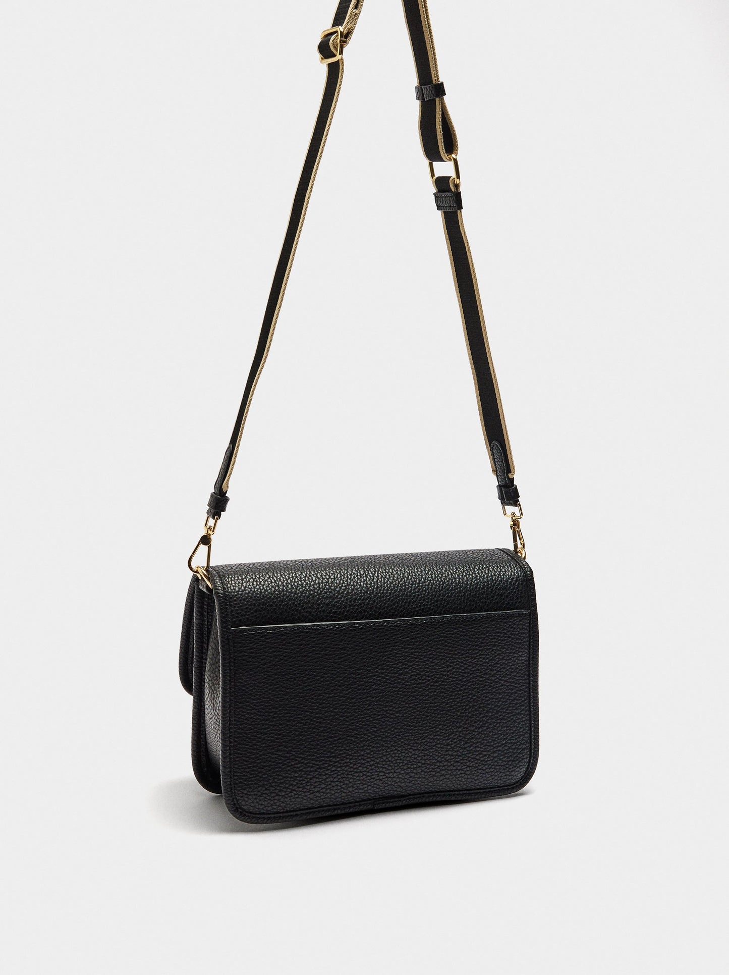 Crossbody Bag With Texture And Flap