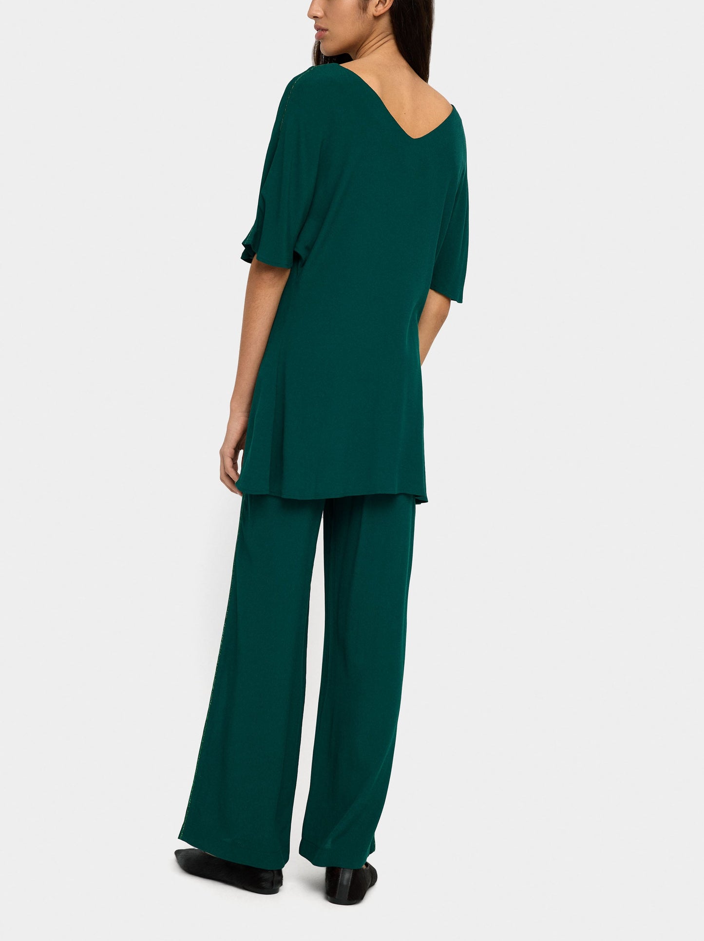 Fluid Trousers With Shiny Detail