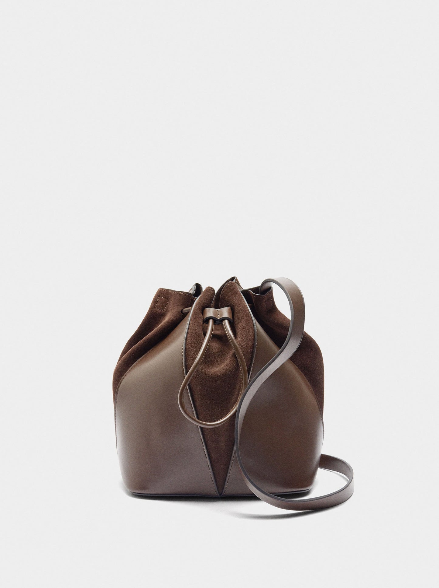 Bucket Bag With Leather M