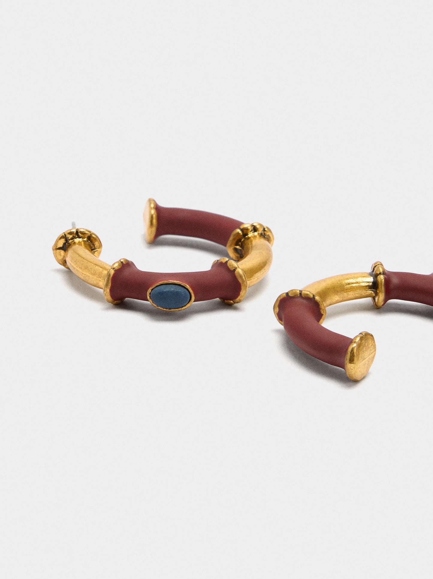 Open Hoop Earrings With Stone