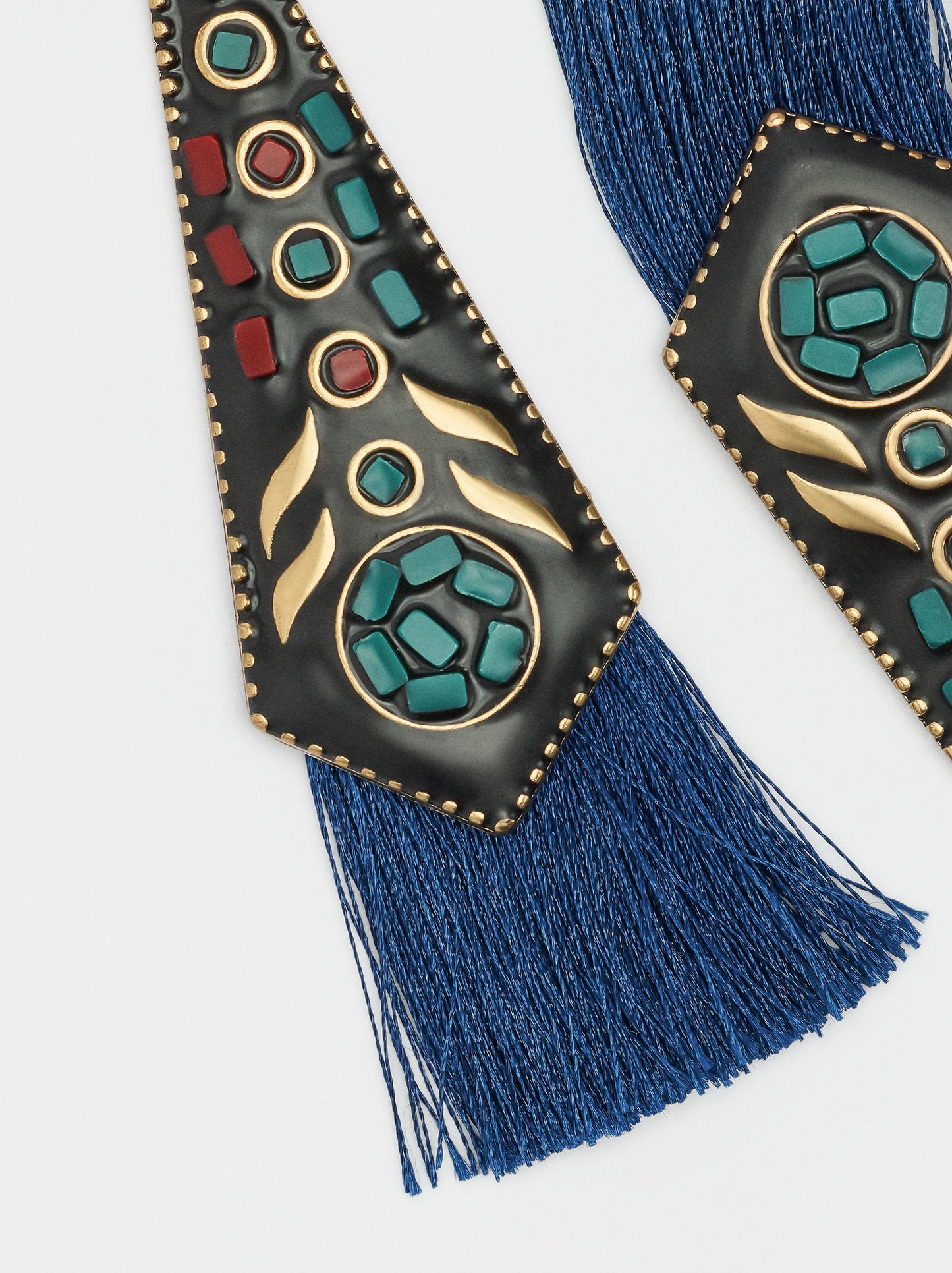 Ethnic Long Earrings With Fringes