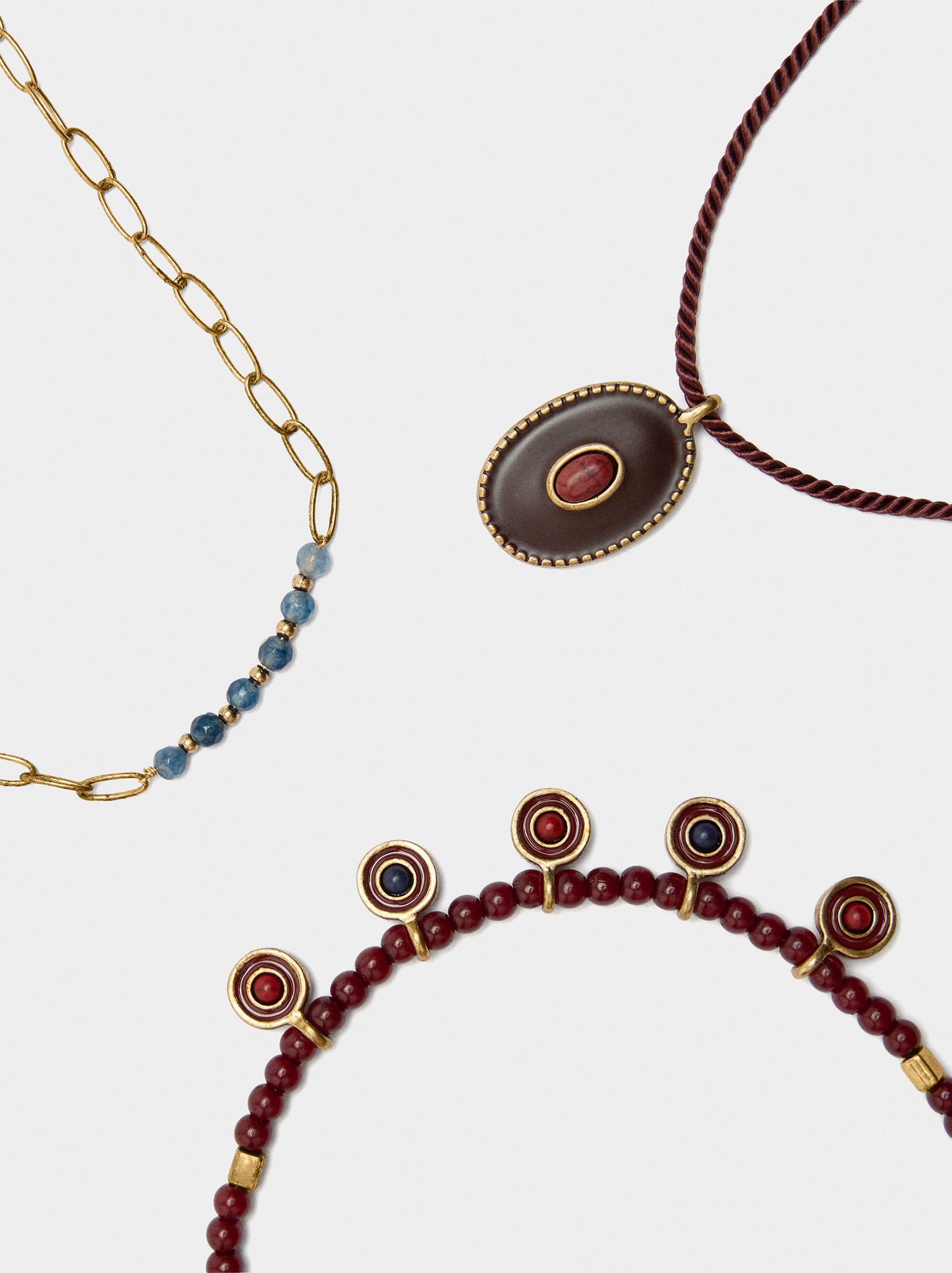 Set Of Necklaces With Stone And Resin Beads