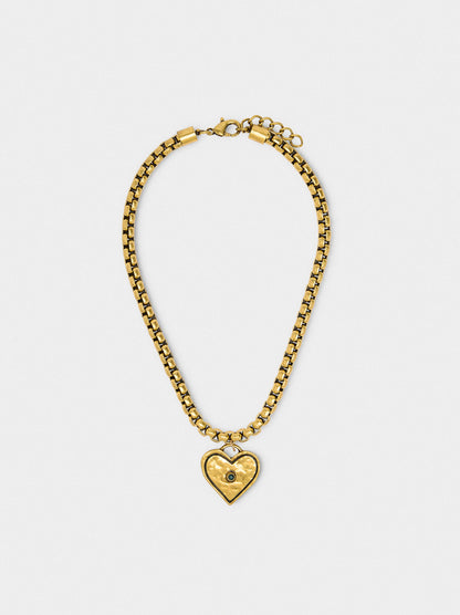 Short Necklace Of Links With Heart