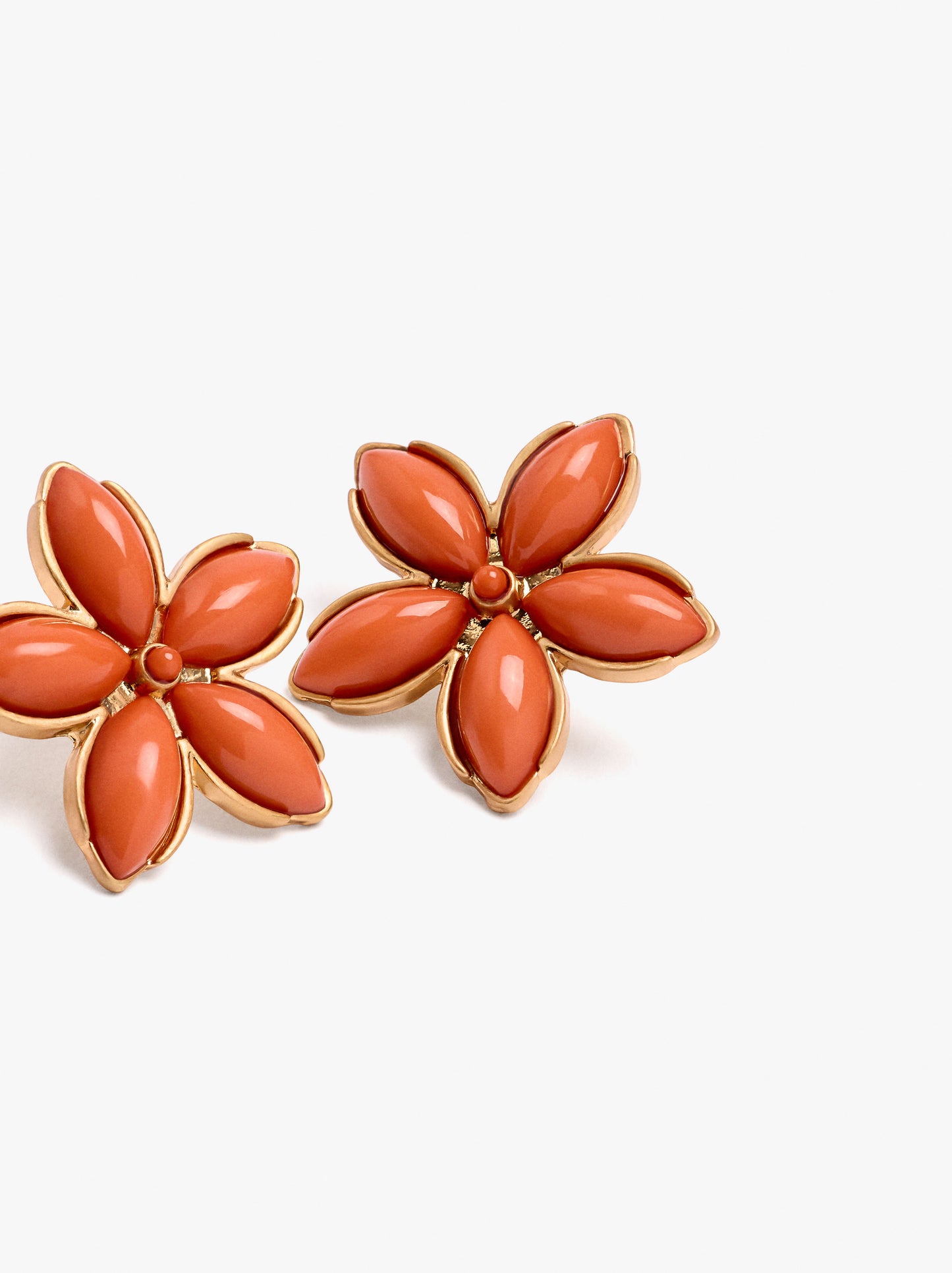 Flower Earrings With Resin