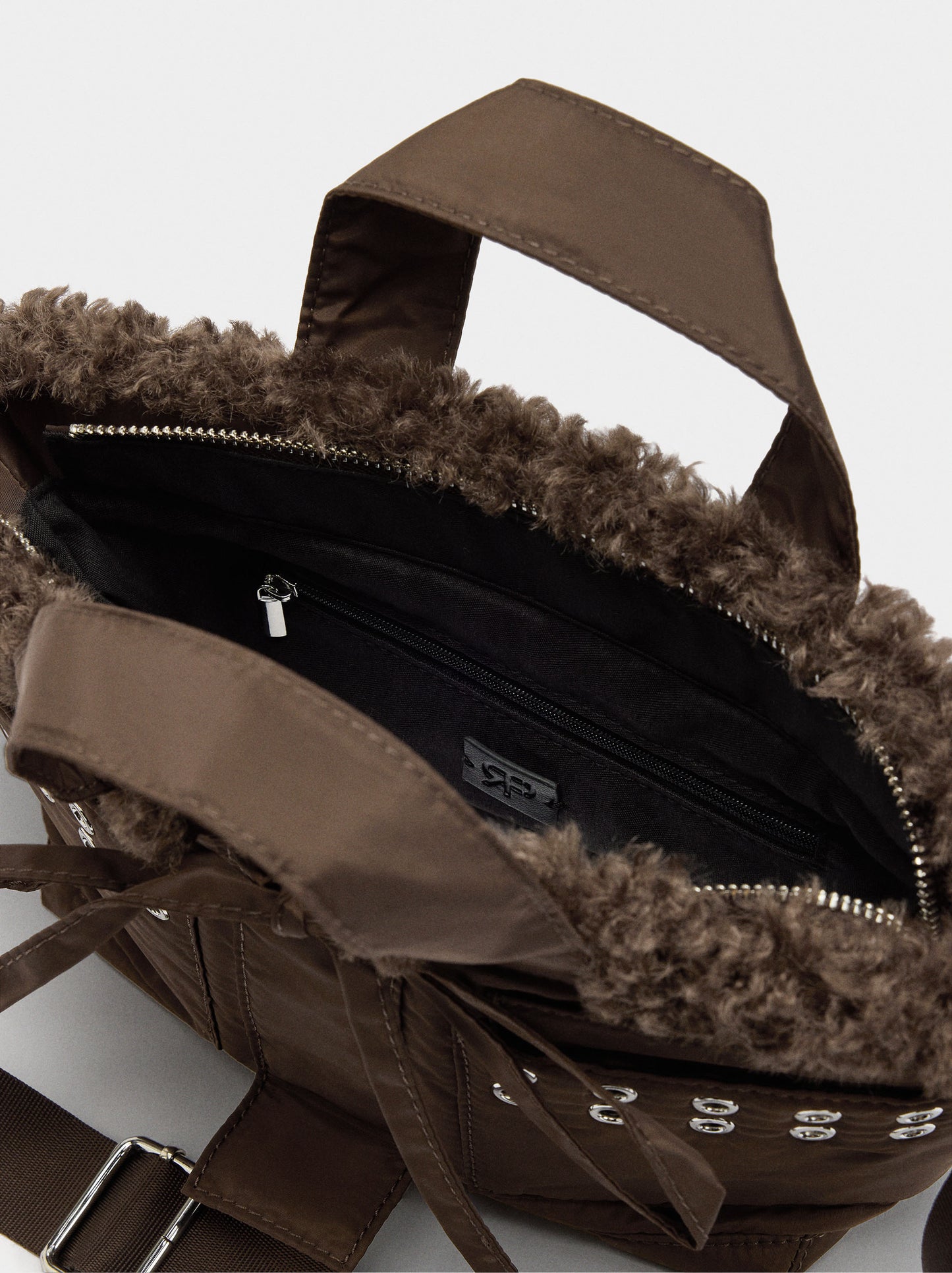 Tote Bag Of Nylon With Edge Fur Effect