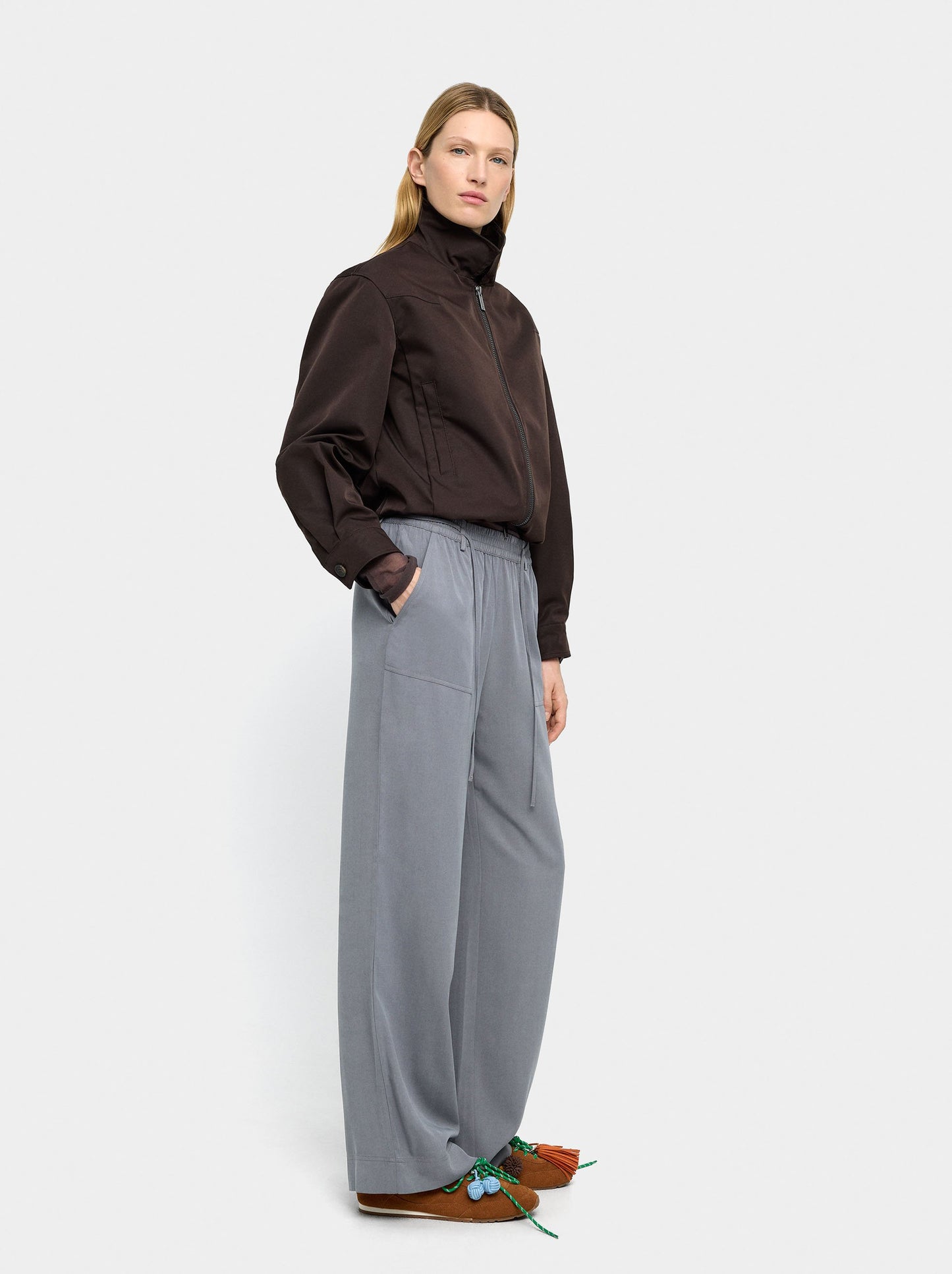 Elastic Waist Trousers With Pockets