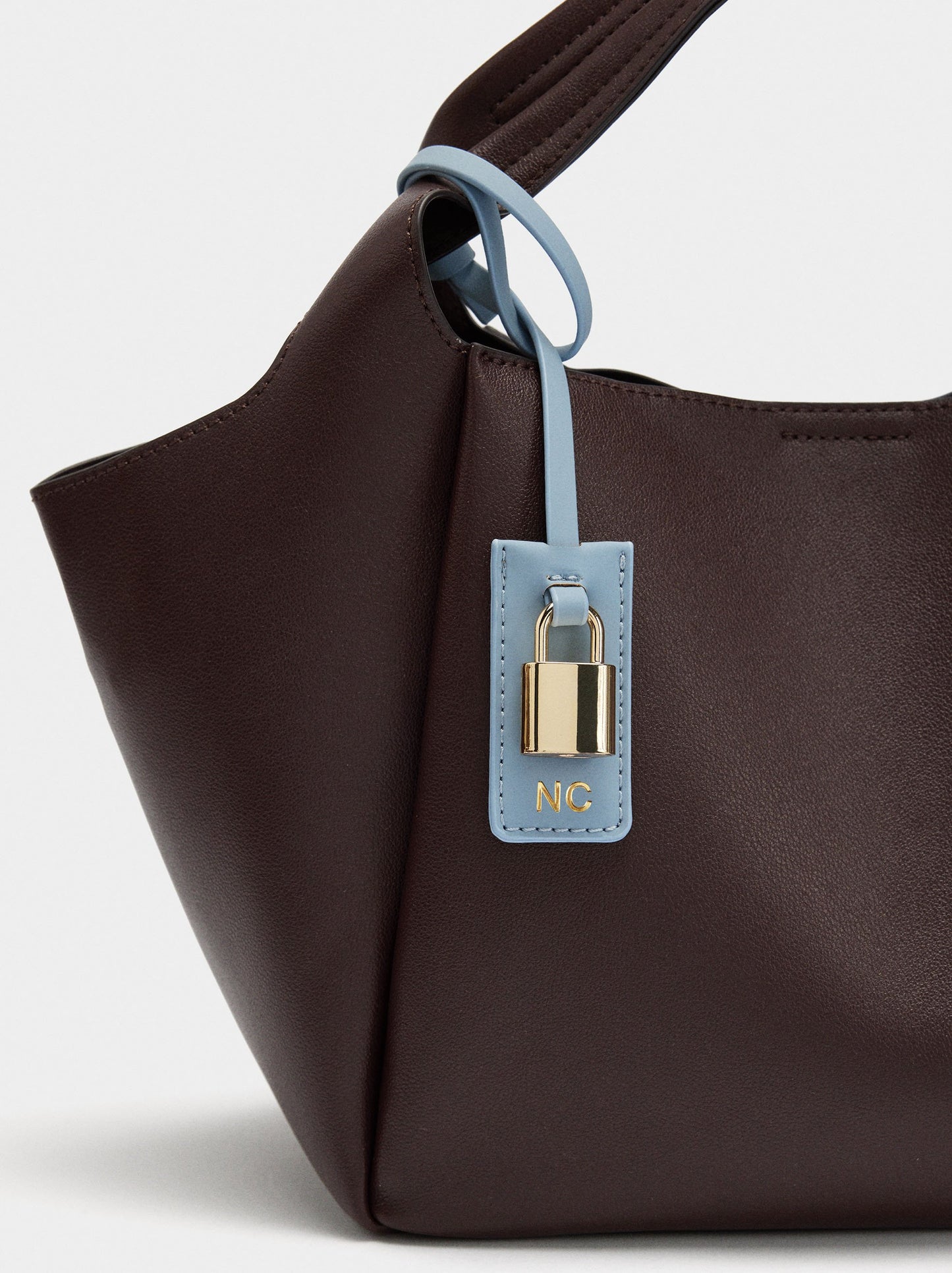Tote Bag With Pendant