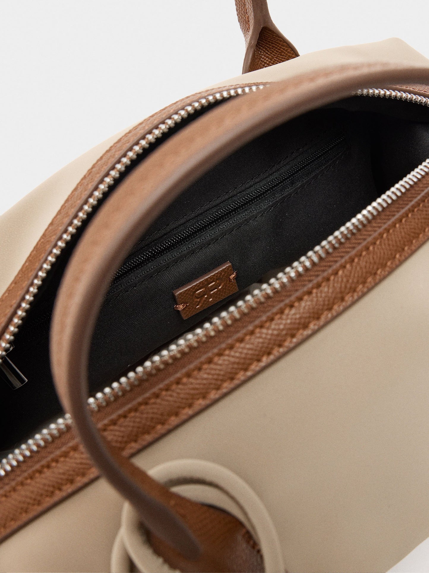 Soft Texture Tote Bag With Pendant