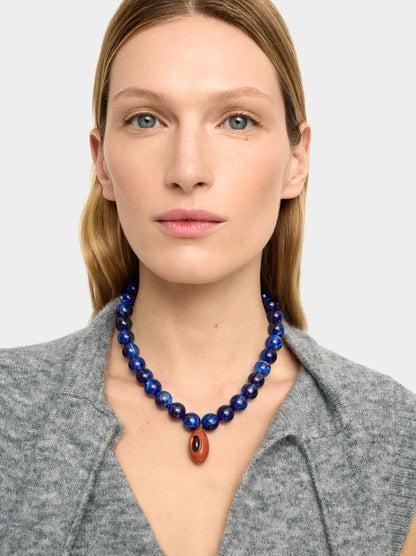 Short Necklace Of Beads With Pendant