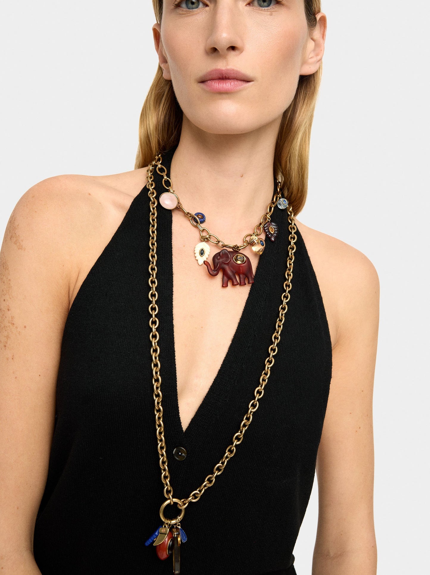 Necklace Of Links With Pendant Of Stones And Resin