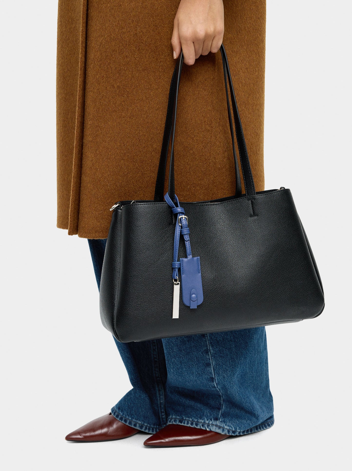 Plain Shopper Bag With Pendant