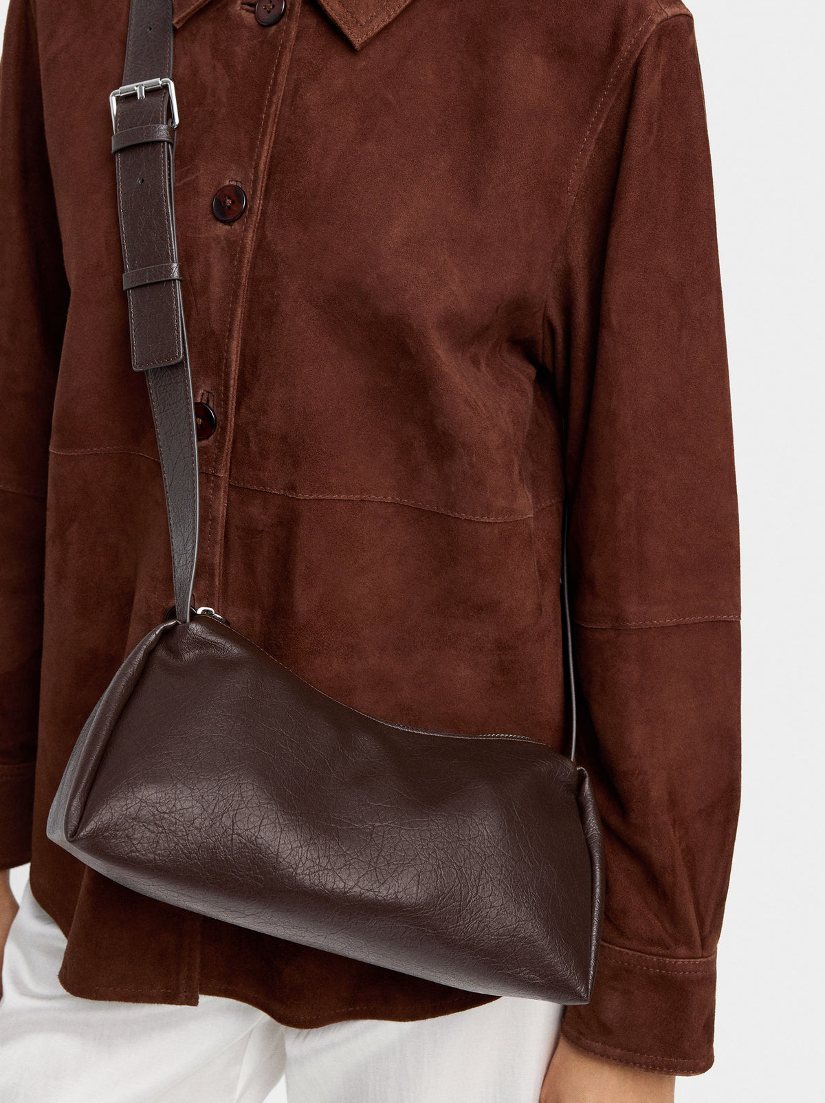 Crossbody Bag Cracked Effect
