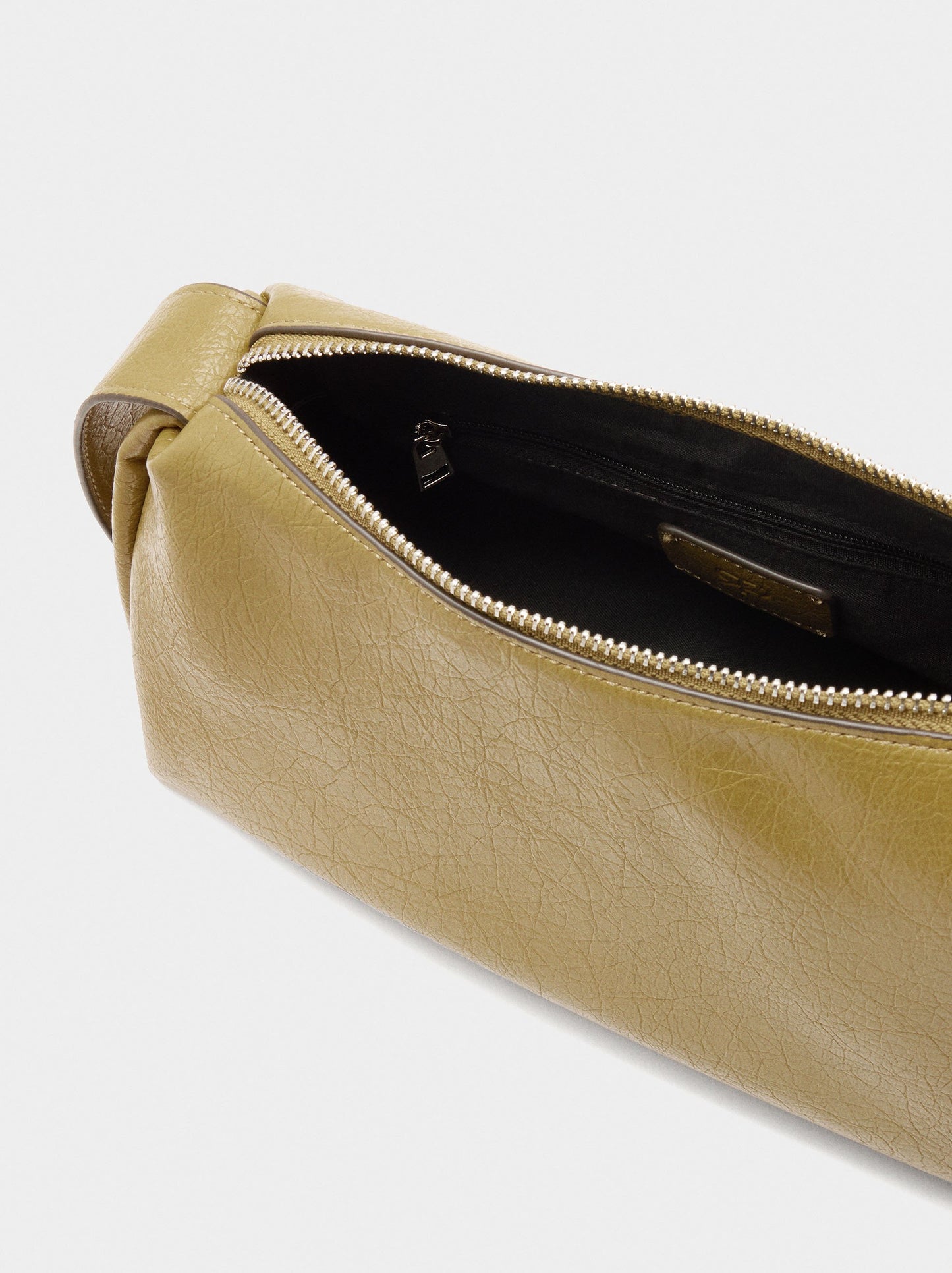 Crossbody Bag Cracked Effect