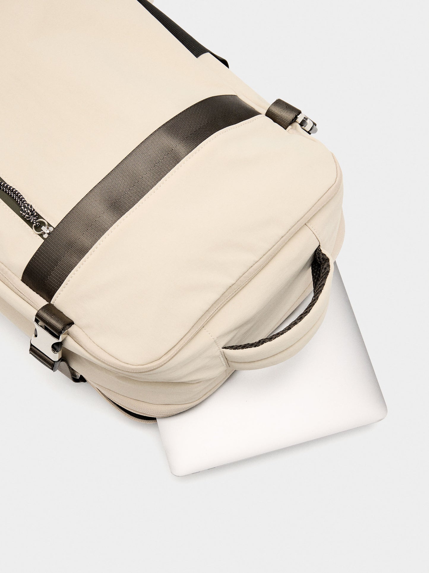 Extendable Nylon Cabin Backpack With Water-Repellent