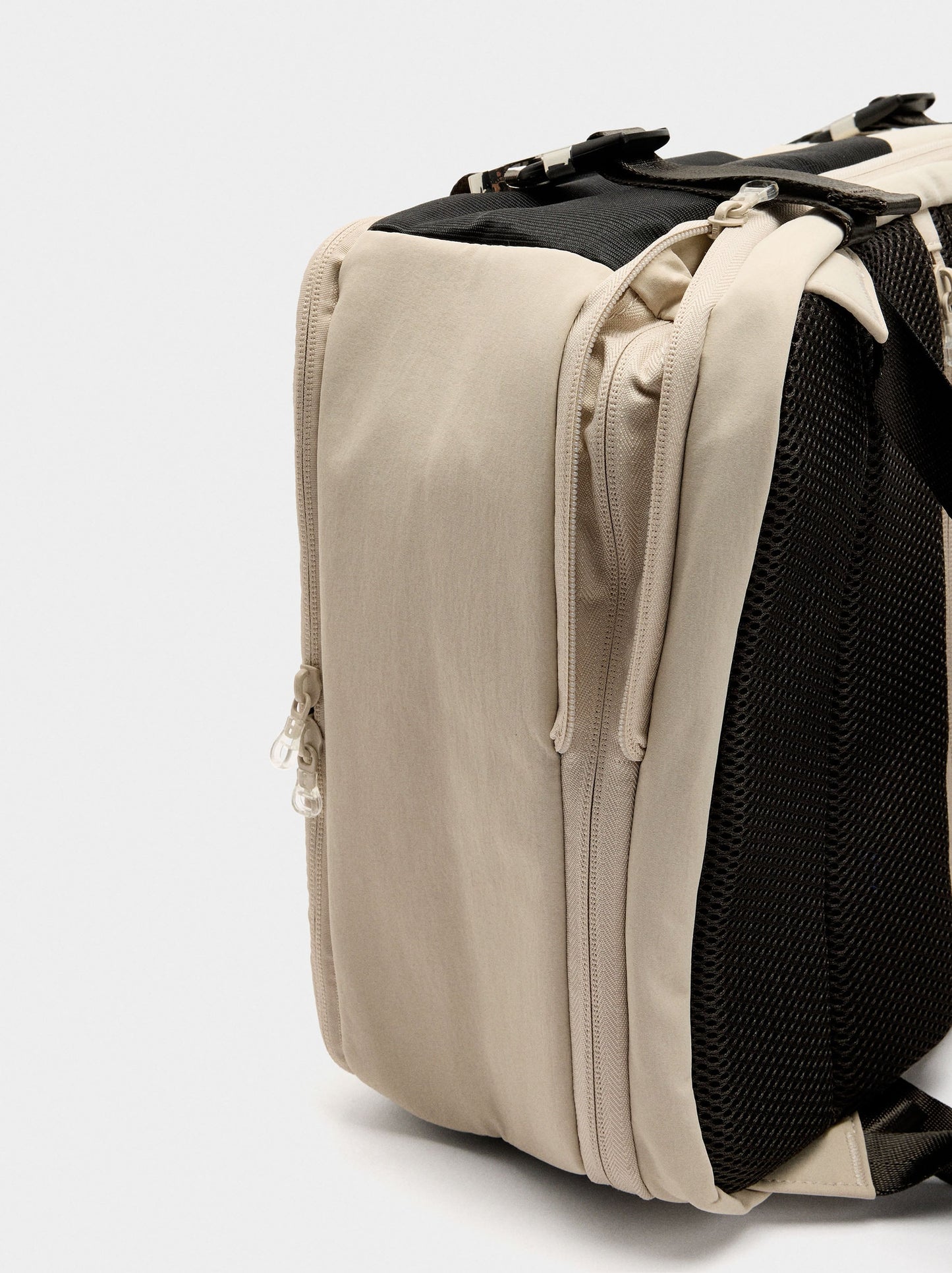 Extendable Nylon Cabin Backpack With Water-Repellent