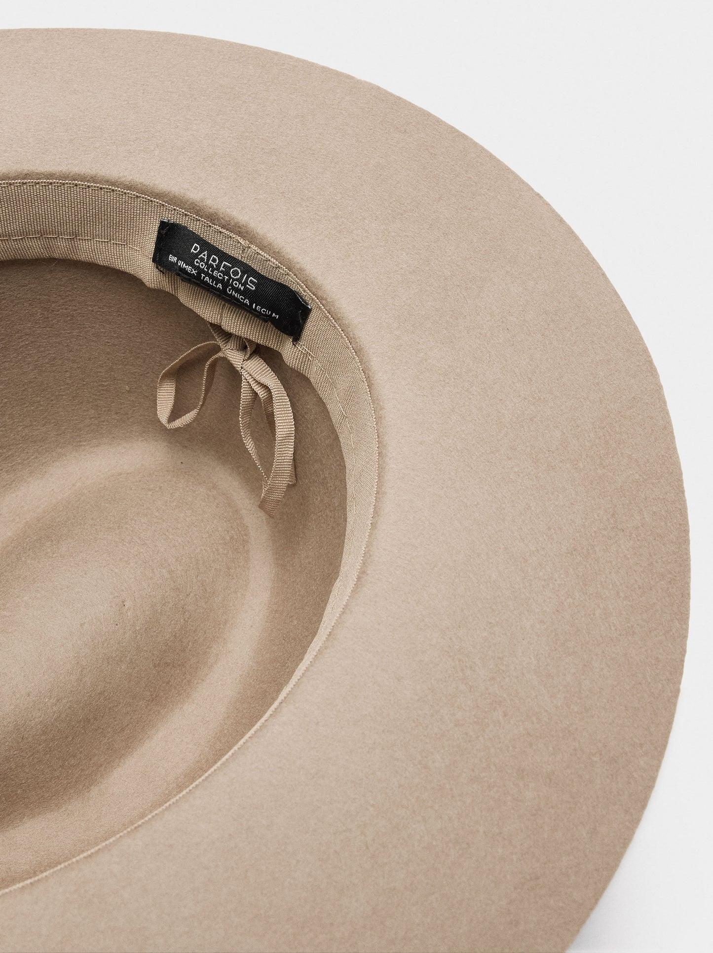 Wool Hat With Ribbon