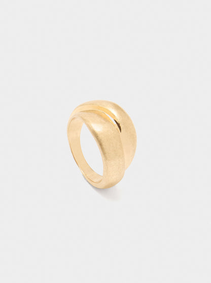 Double Effect Crossed Ring