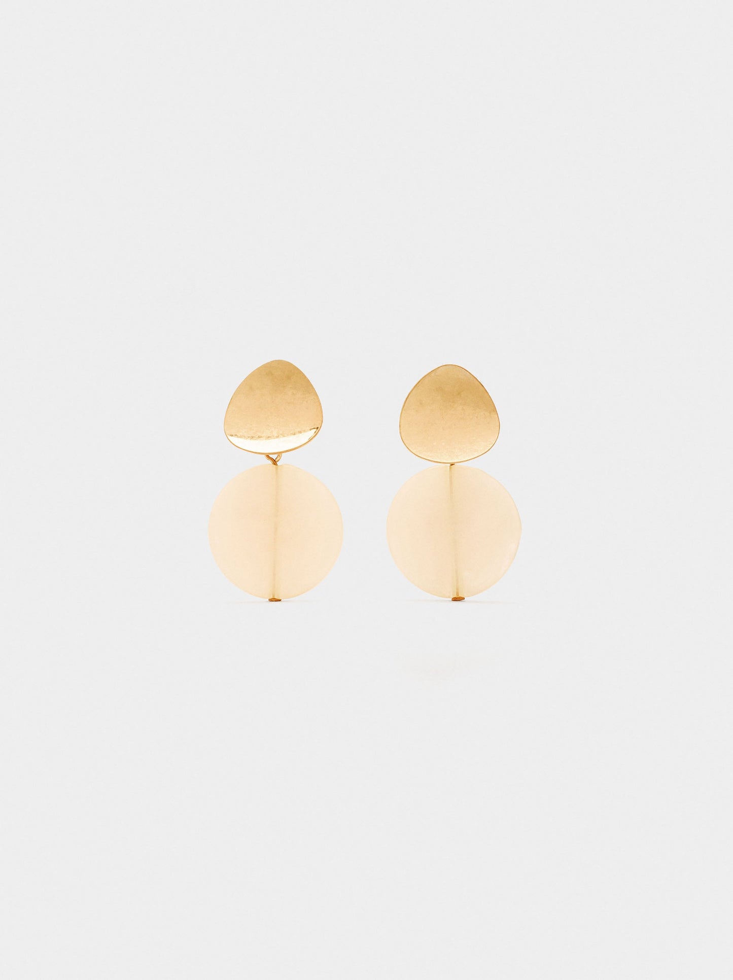 Round Earrings With Resin