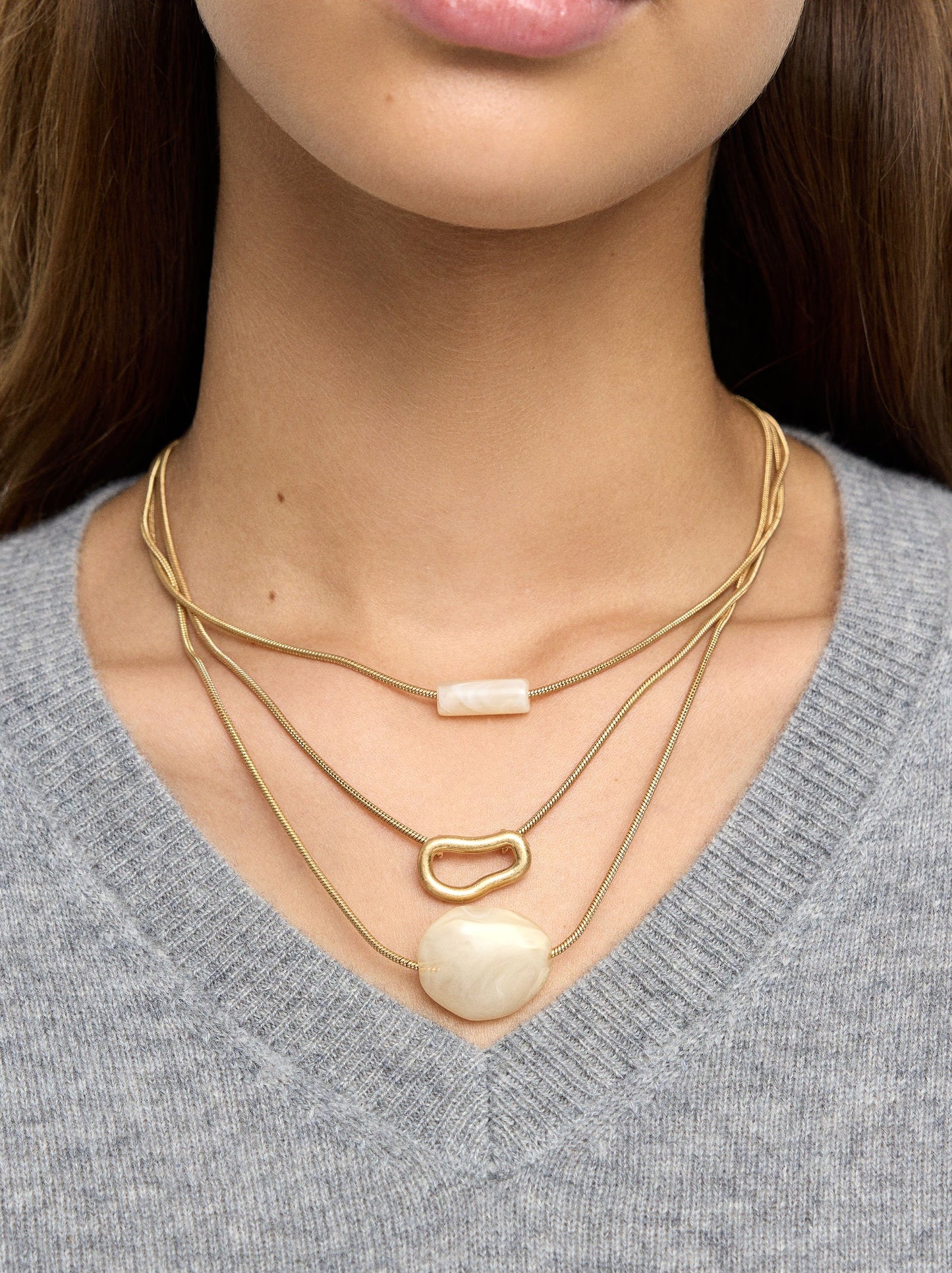 Set Of Pendant Necklaces With Stone Effect