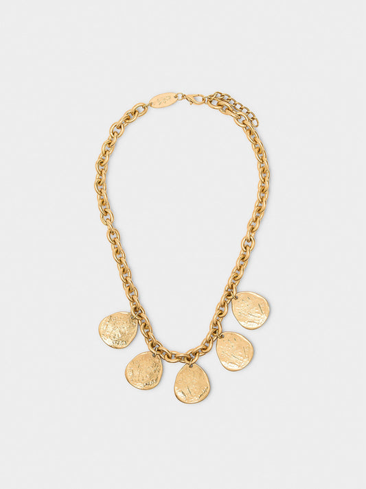 Short Necklace With Oval Dangling Links