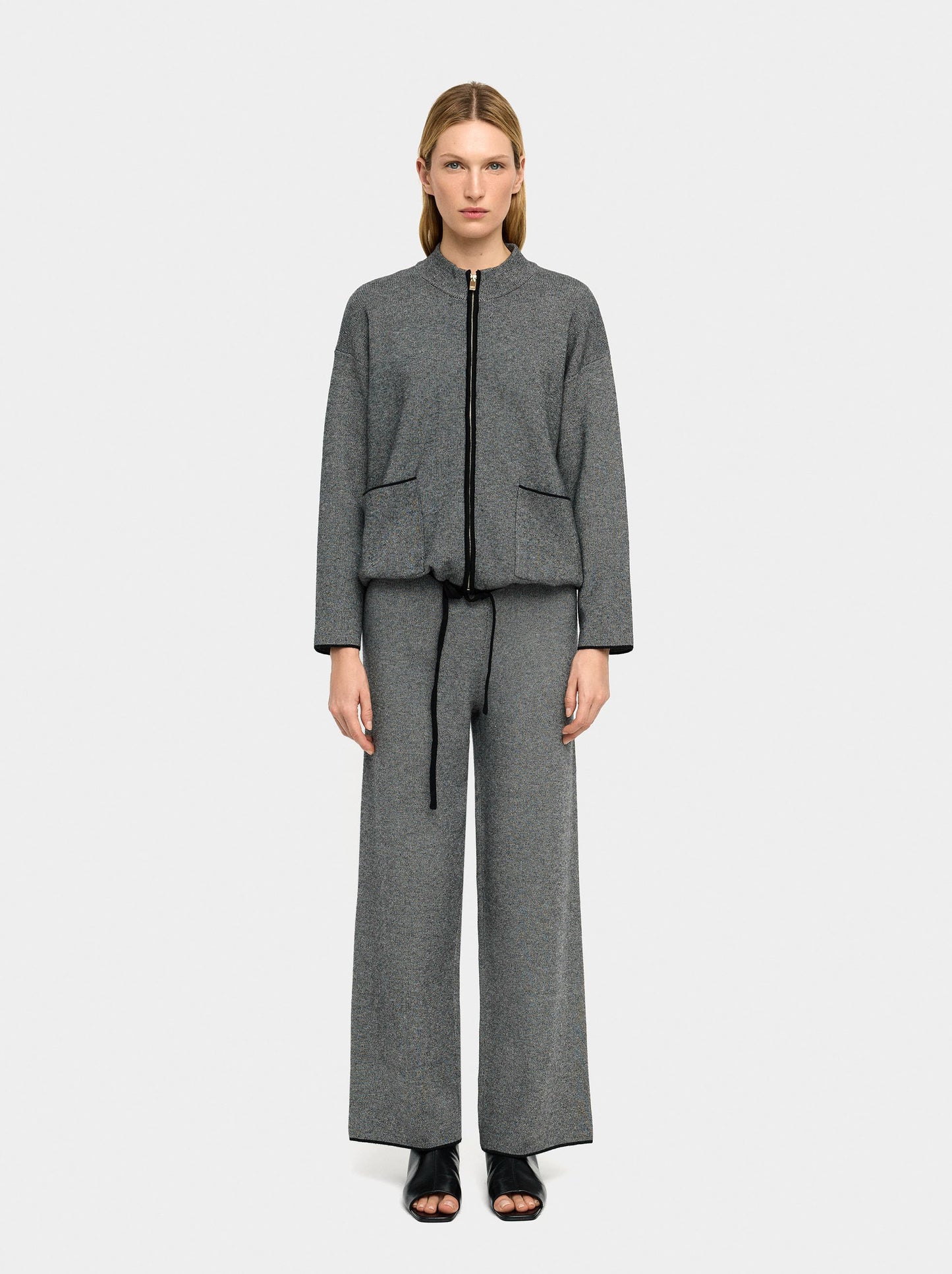 Knit Trousers With Elastic Waist