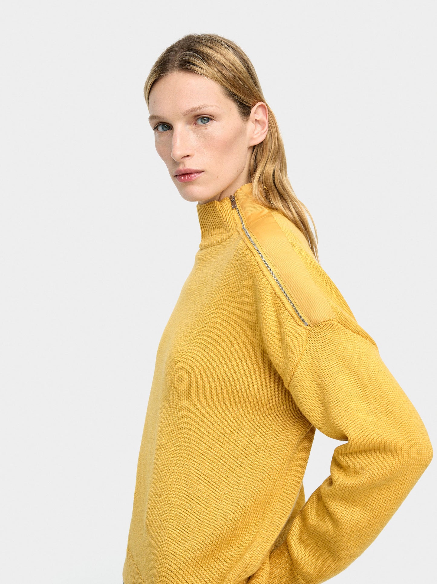 Knit Sweater With Zipper Closure