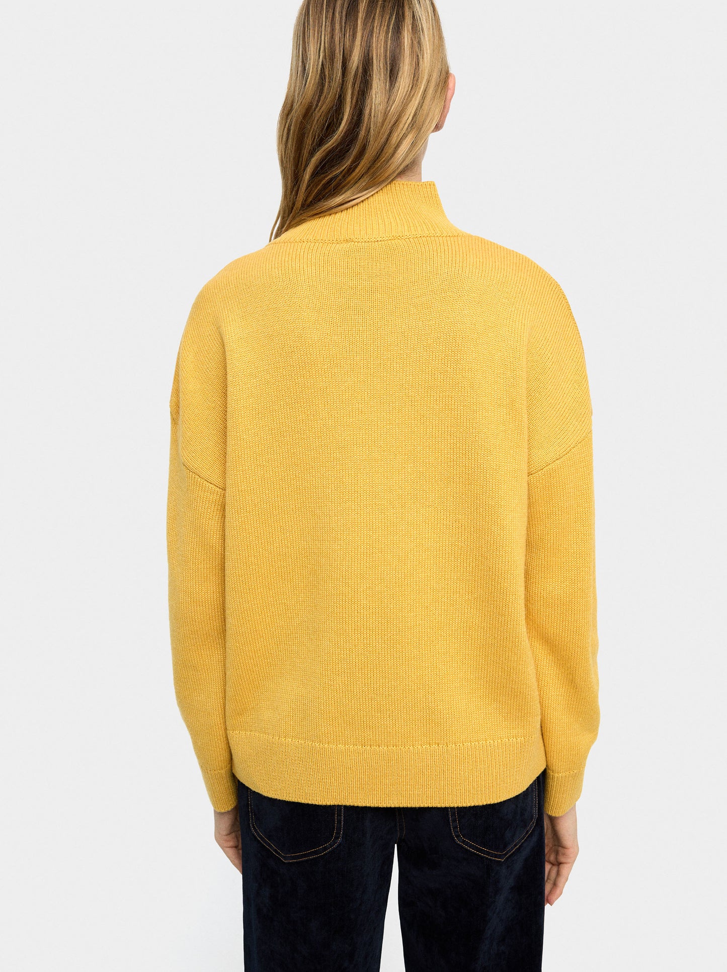 Knit Sweater With Zipper Closure