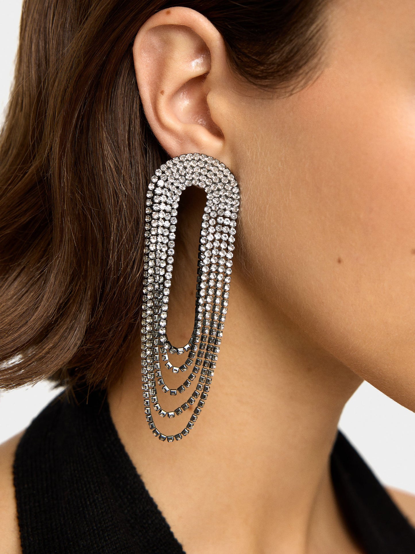 Oval Chain Earrings With Crystals