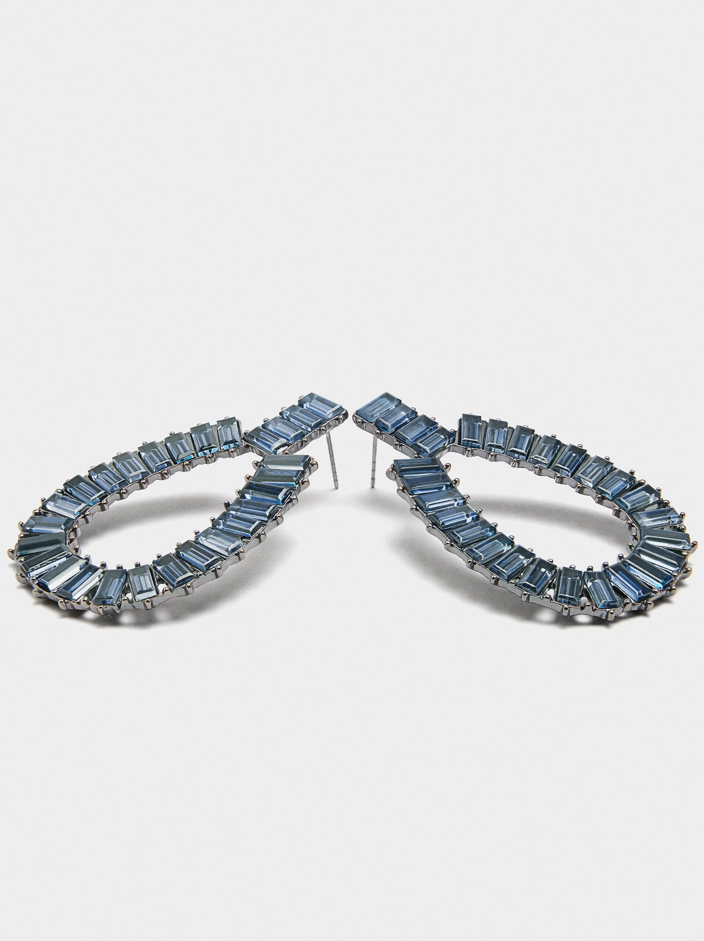 Maxi Oval Earrings With Crystals