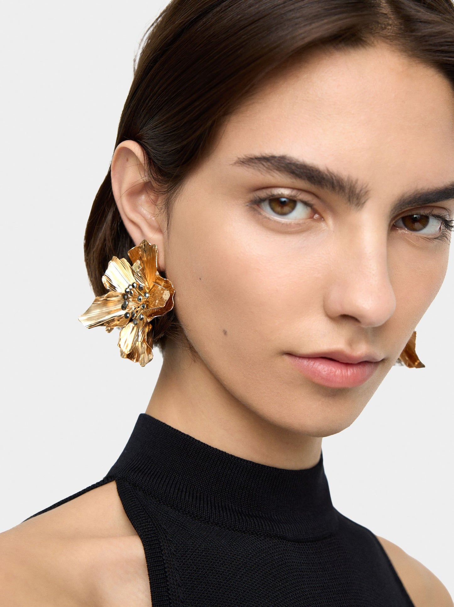 Maxi Flower Earrings With Crystals