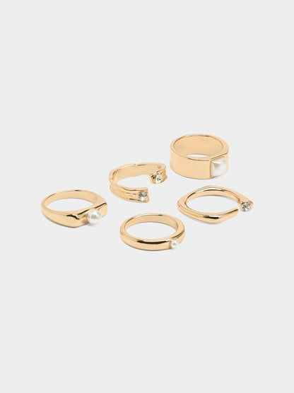 Set Of Rings With Crystals And Pearls